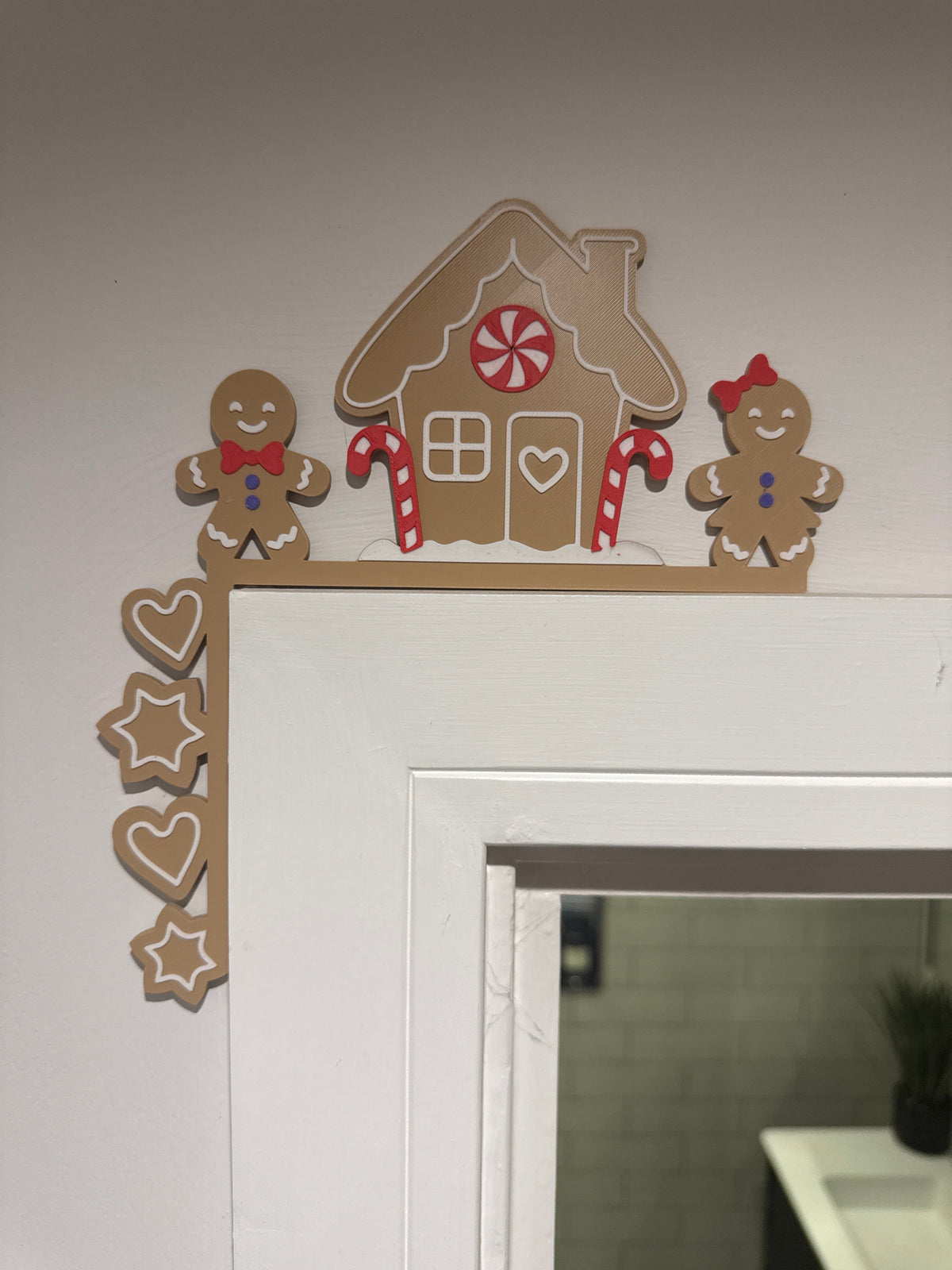 Gingerbread House Door Frame Corner Decoration – Left or Right