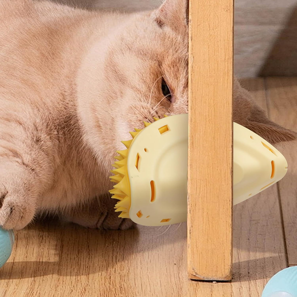 Cat Corner Grooming Brush